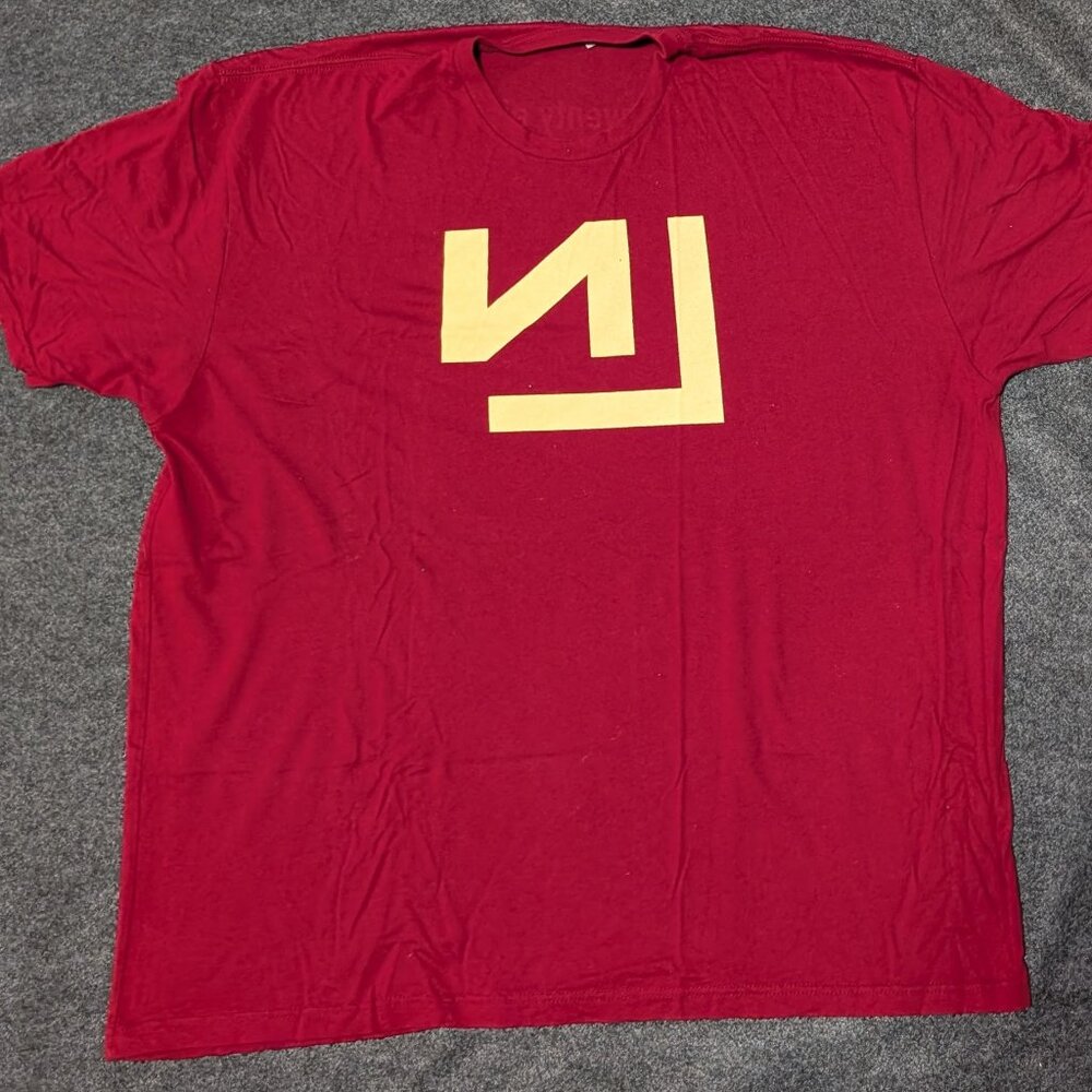 Nine Inch Nails (NIN) Halo 28 (Hesitation Marks) – T-shirt – 2013 - Men’s XXL
